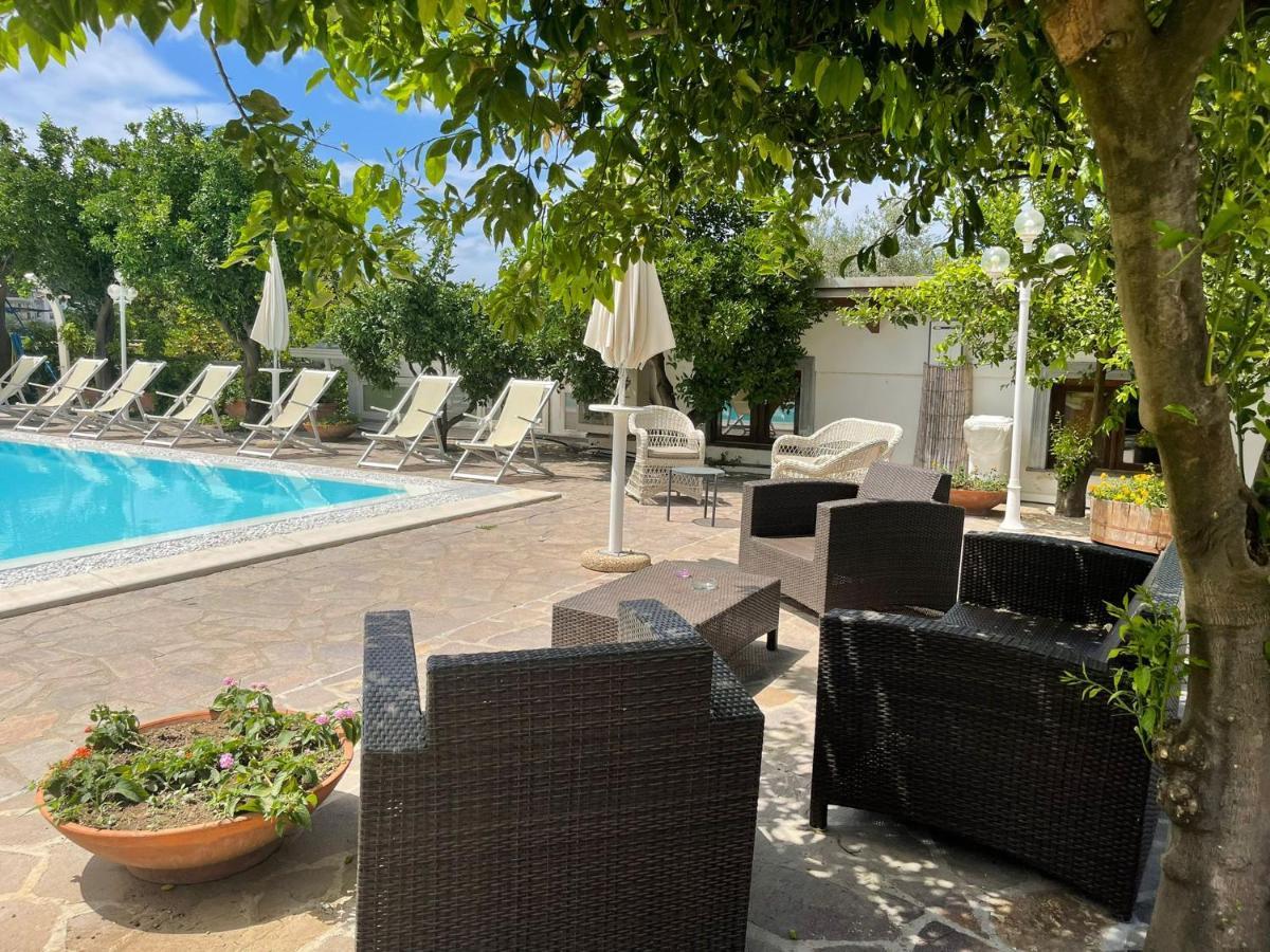 Casa Sorrento, Immerso Nel Verde A Pochi Passi Dal Centro Εξωτερικό φωτογραφία