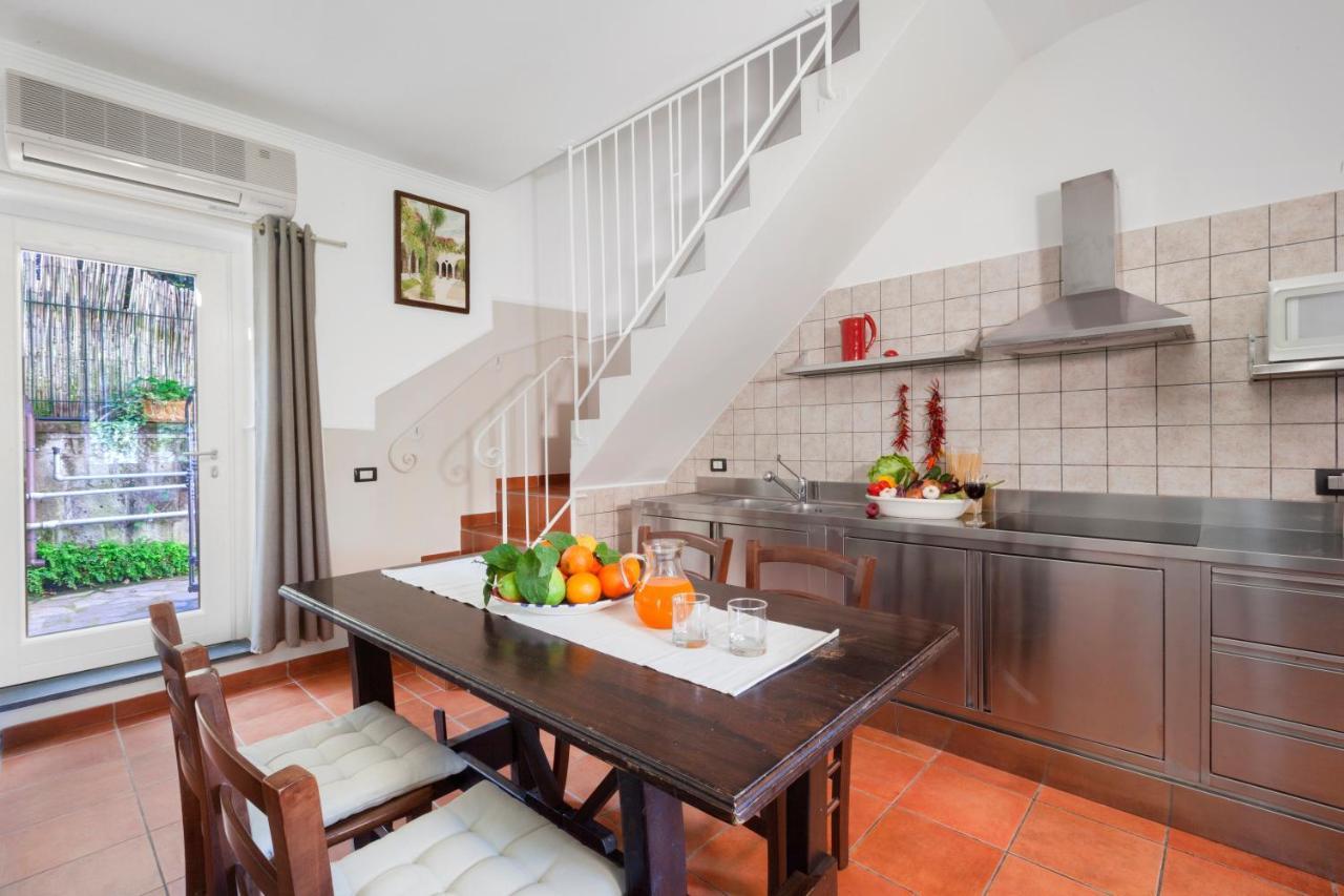 Casa Sorrento, Immerso Nel Verde A Pochi Passi Dal Centro Εξωτερικό φωτογραφία