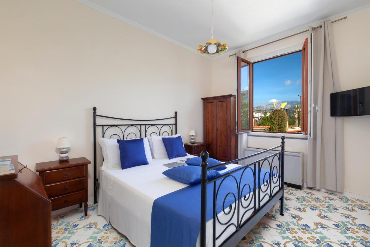 Casa Sorrento, Immerso Nel Verde A Pochi Passi Dal Centro Εξωτερικό φωτογραφία